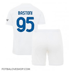 Inter Milan Alessandro Bastoni #95 Dětské Venkovní Dres 2023-24 Krátký Rukáv (+ trenýrky)